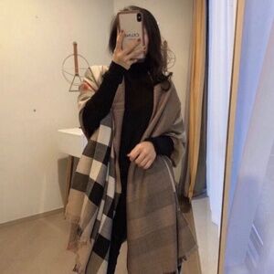 Burberry Women’s Shawl